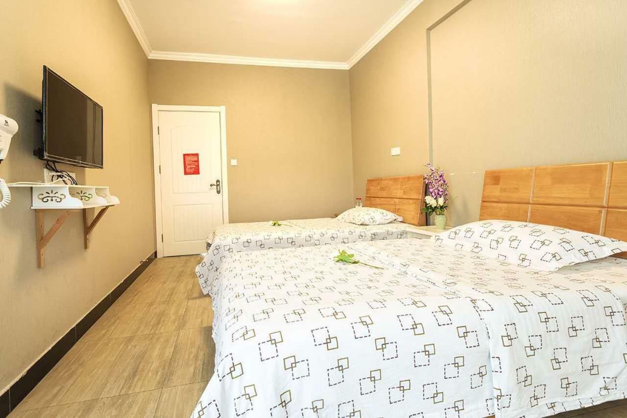 Huanlesong Youth Hostel 武漢市 エクステリア 写真