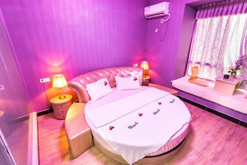 Huanlesong Youth Hostel 武漢市 エクステリア 写真