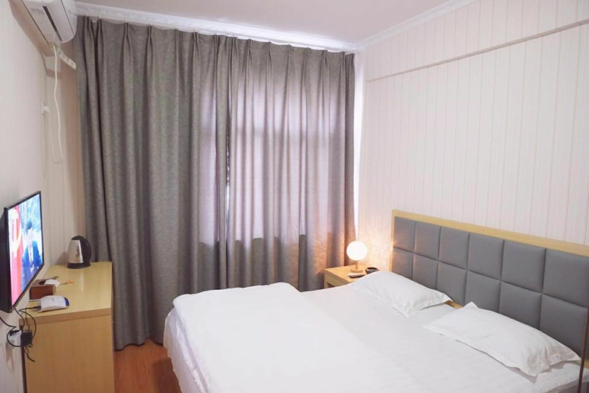 Huanlesong Youth Hostel 武漢市 エクステリア 写真