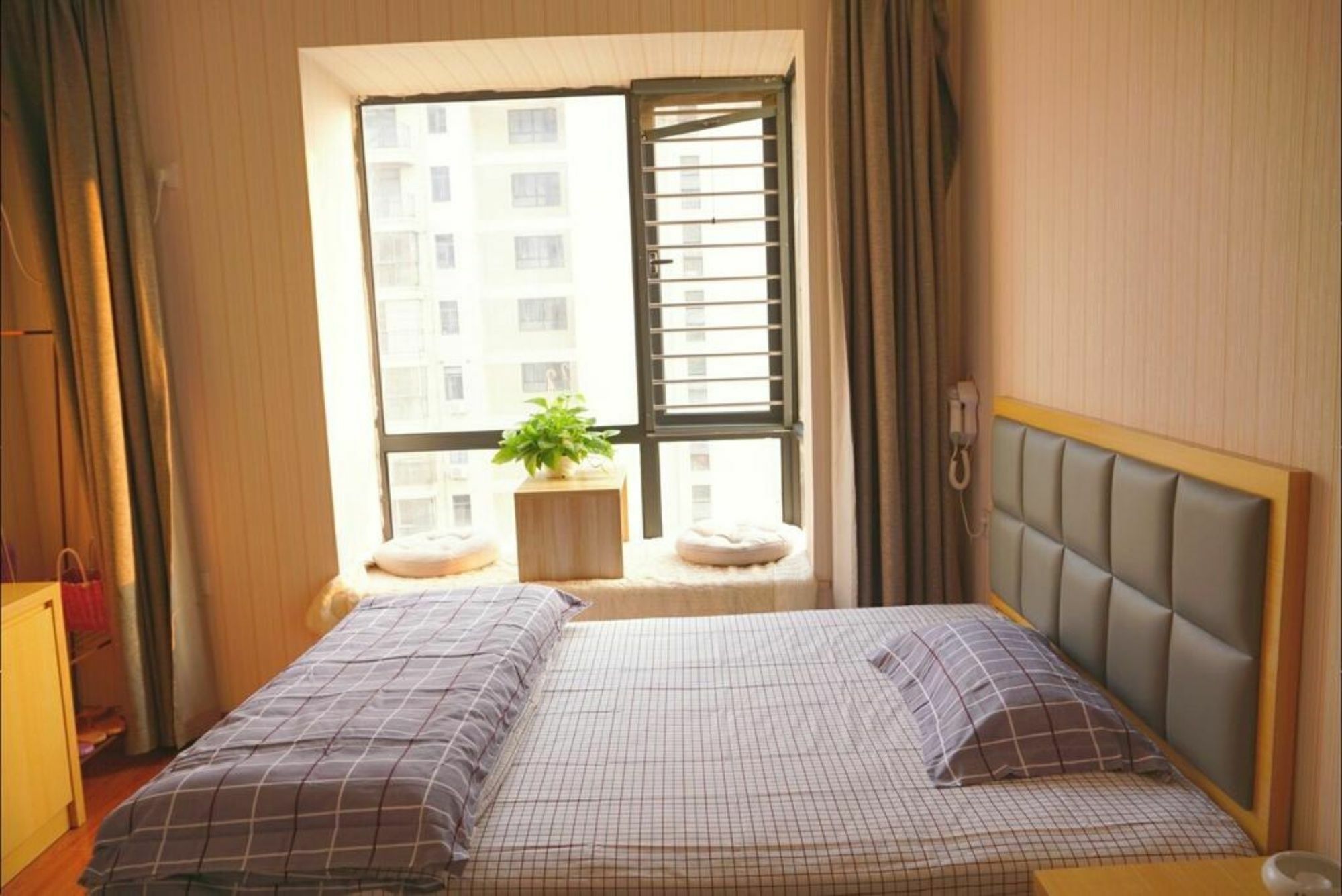 Huanlesong Youth Hostel 武漢市 エクステリア 写真