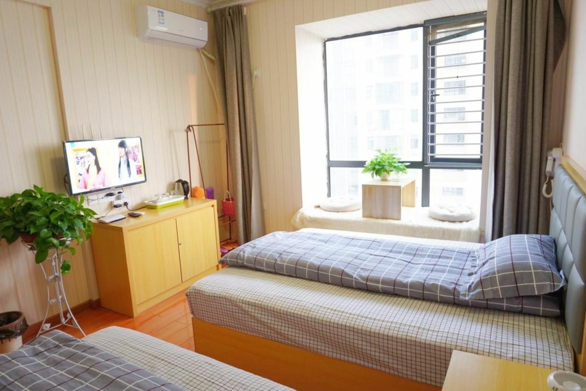 Huanlesong Youth Hostel 武漢市 エクステリア 写真